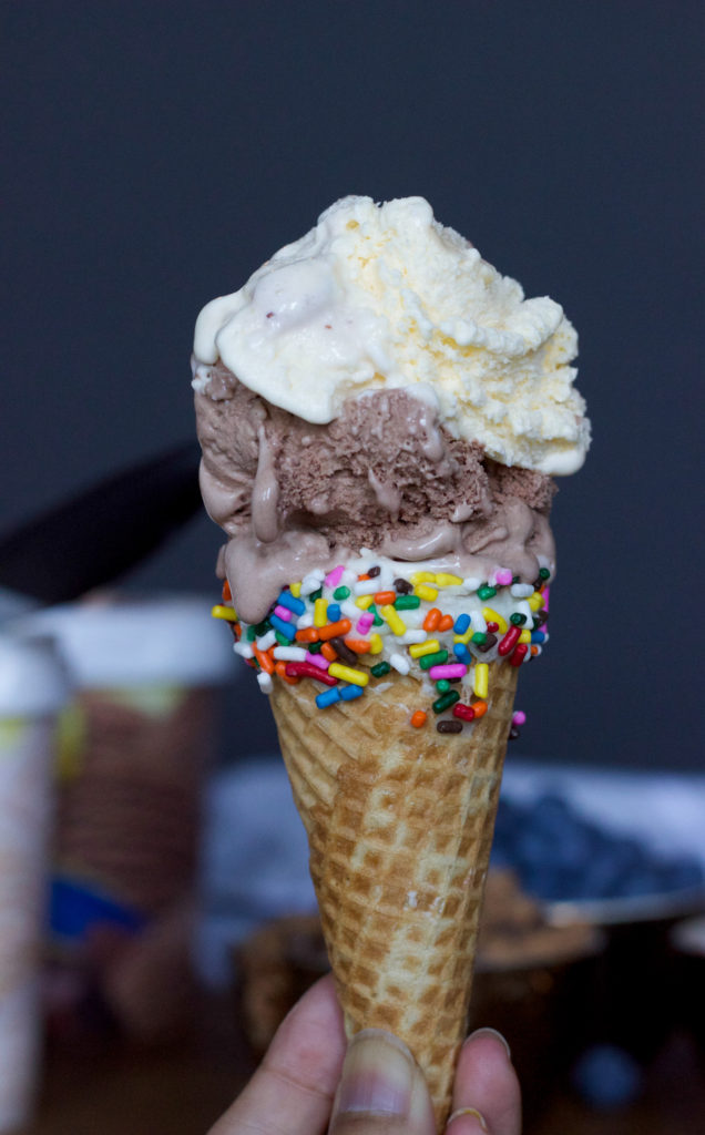 DIY Ice Cream Sundae Bar | Lows to Luxe