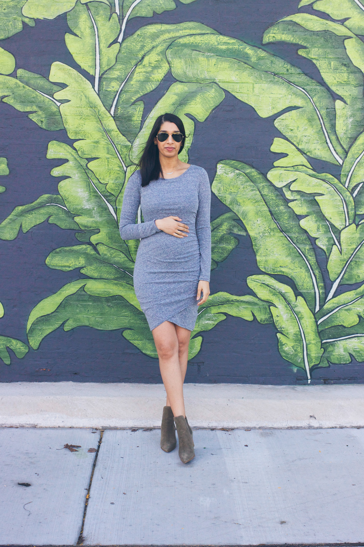 maternity style blogger