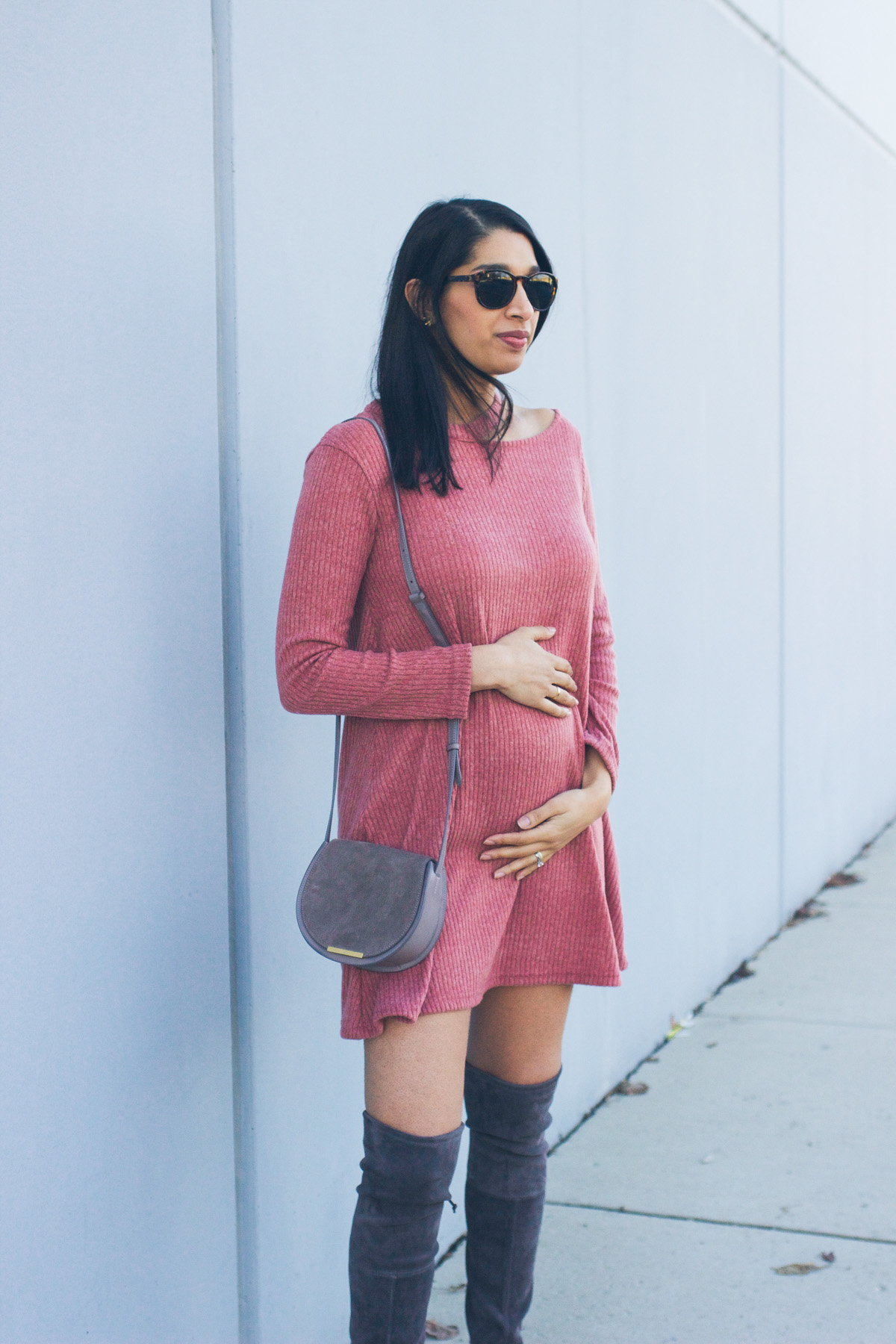 maternity style blogger