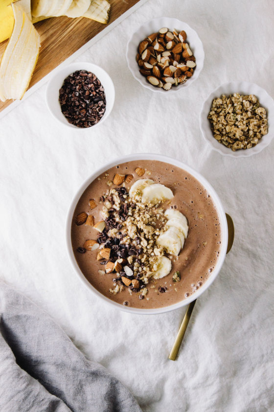 chocolate almond butter smoothie bowl