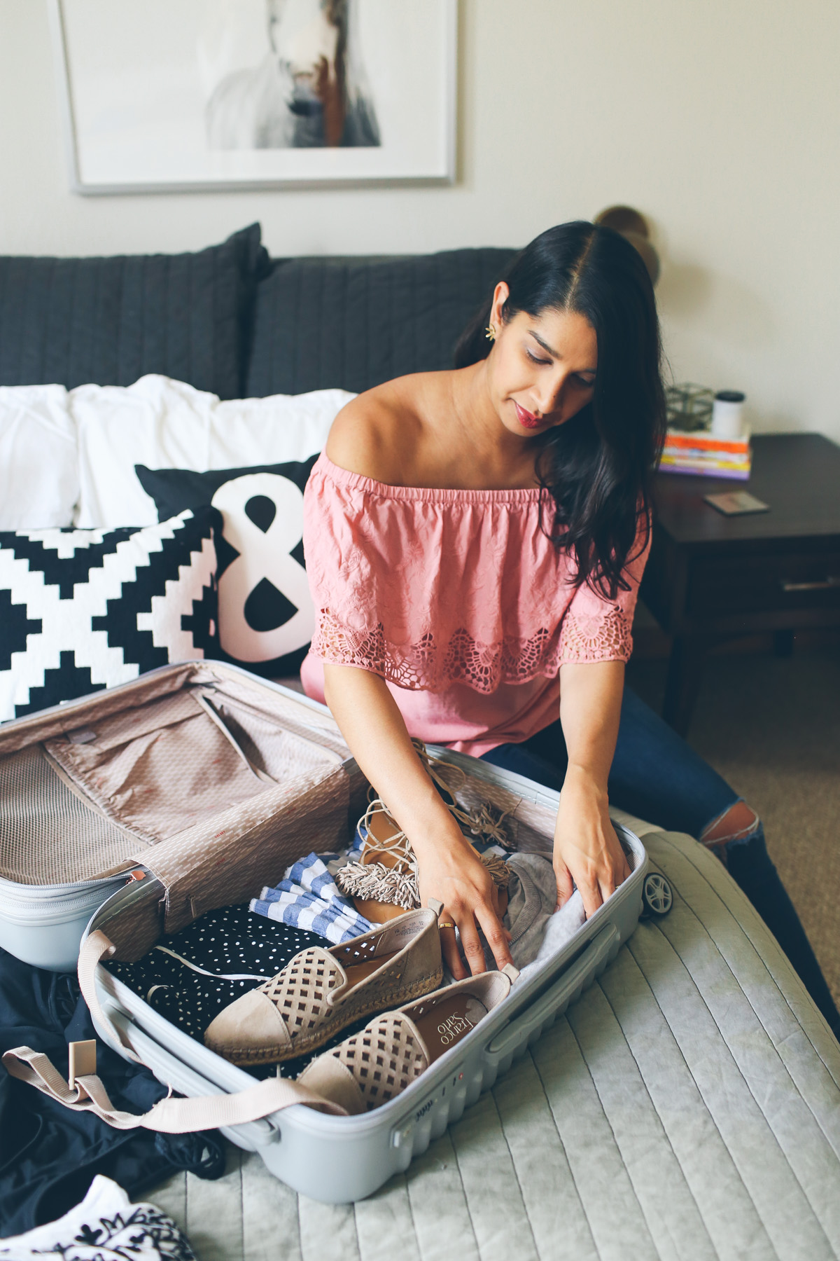 how to pack for a weekend trip