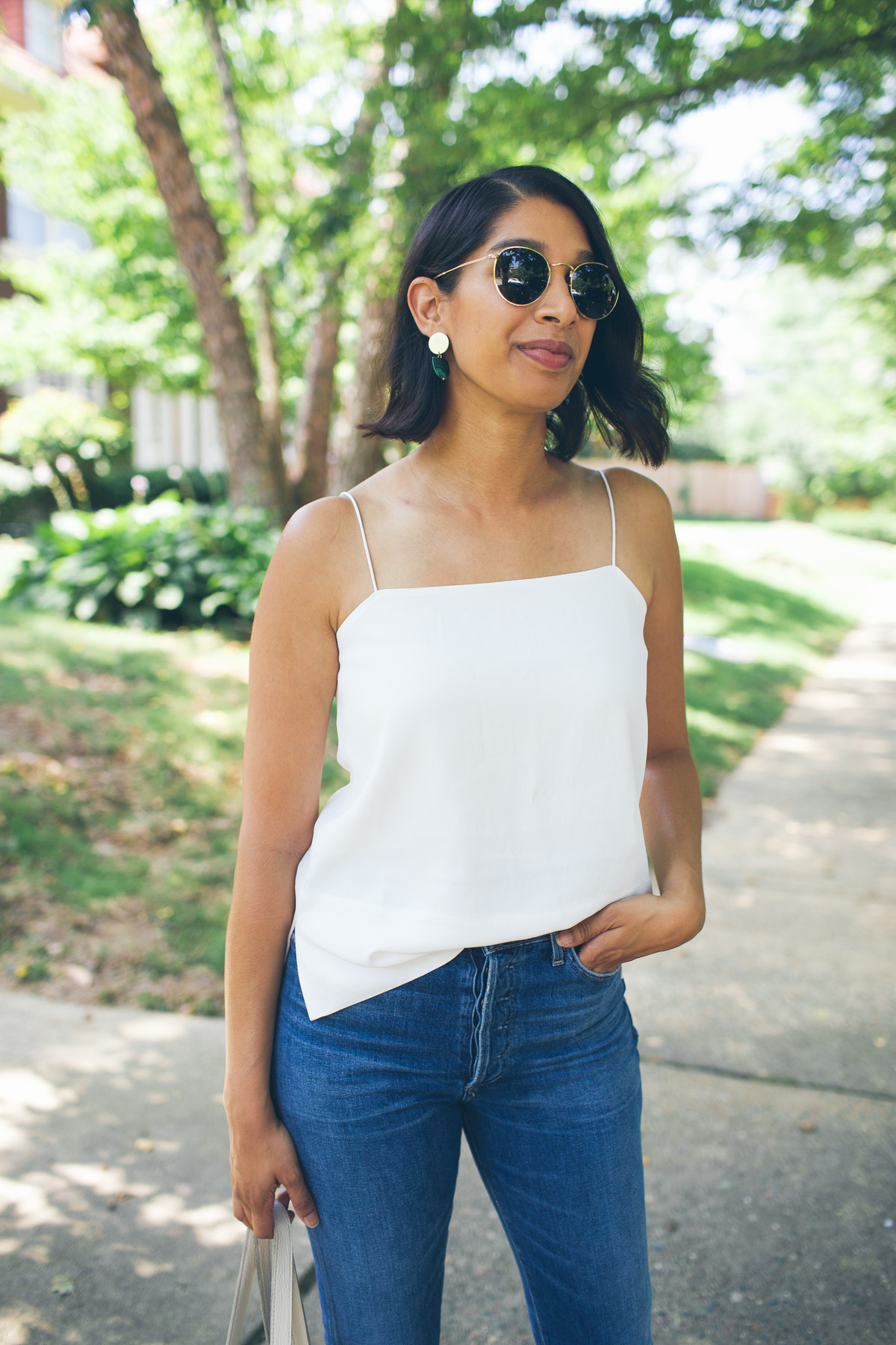 how to wear a white tank